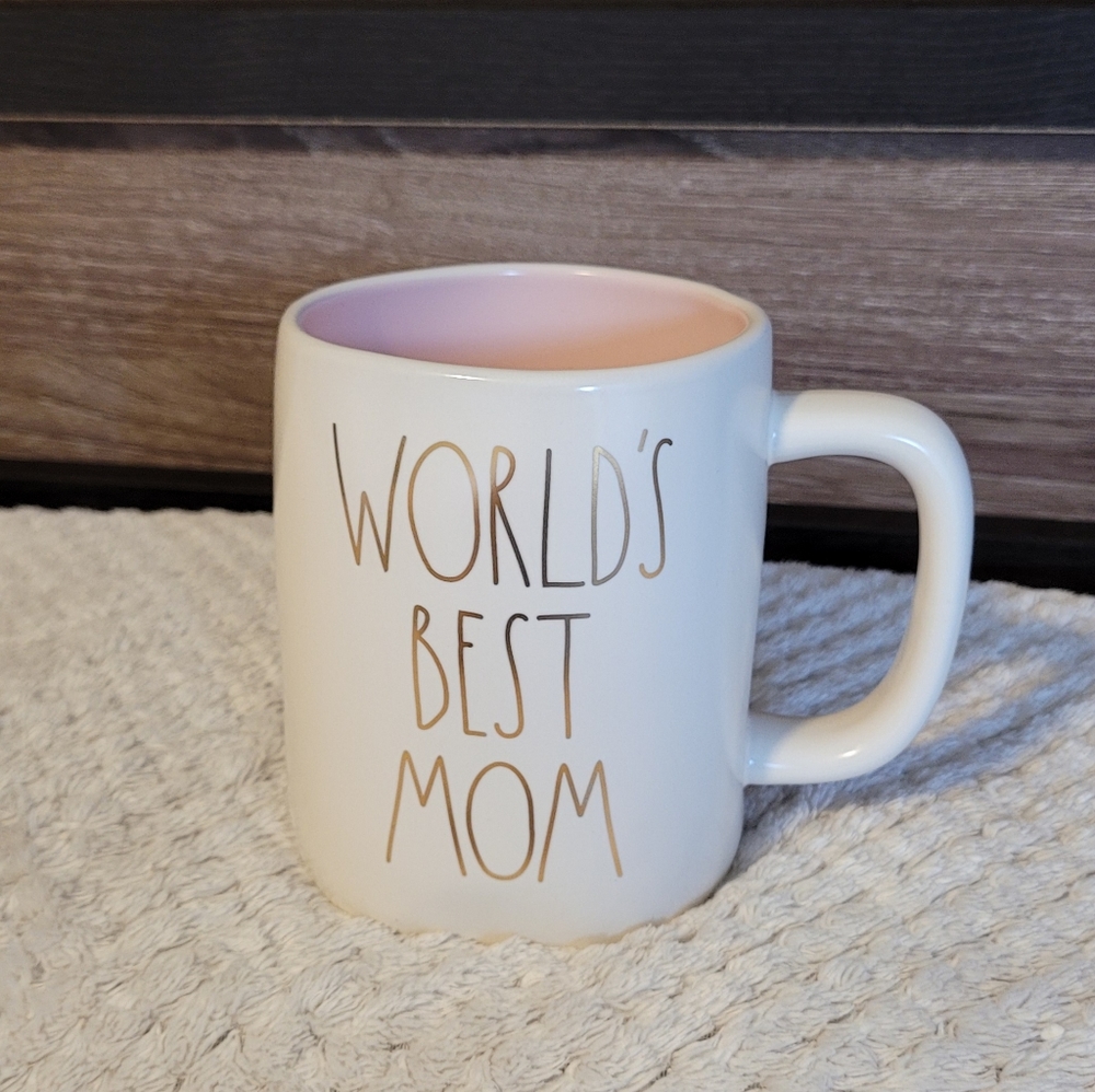 Rae Dunn "WORLD'S BEST MOM" Mug ❤😍